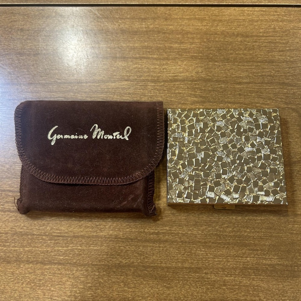 Germaine Monteil Color Blend Sweet Peach 3/8‎ Oz Peach Matte Blush Compact Women